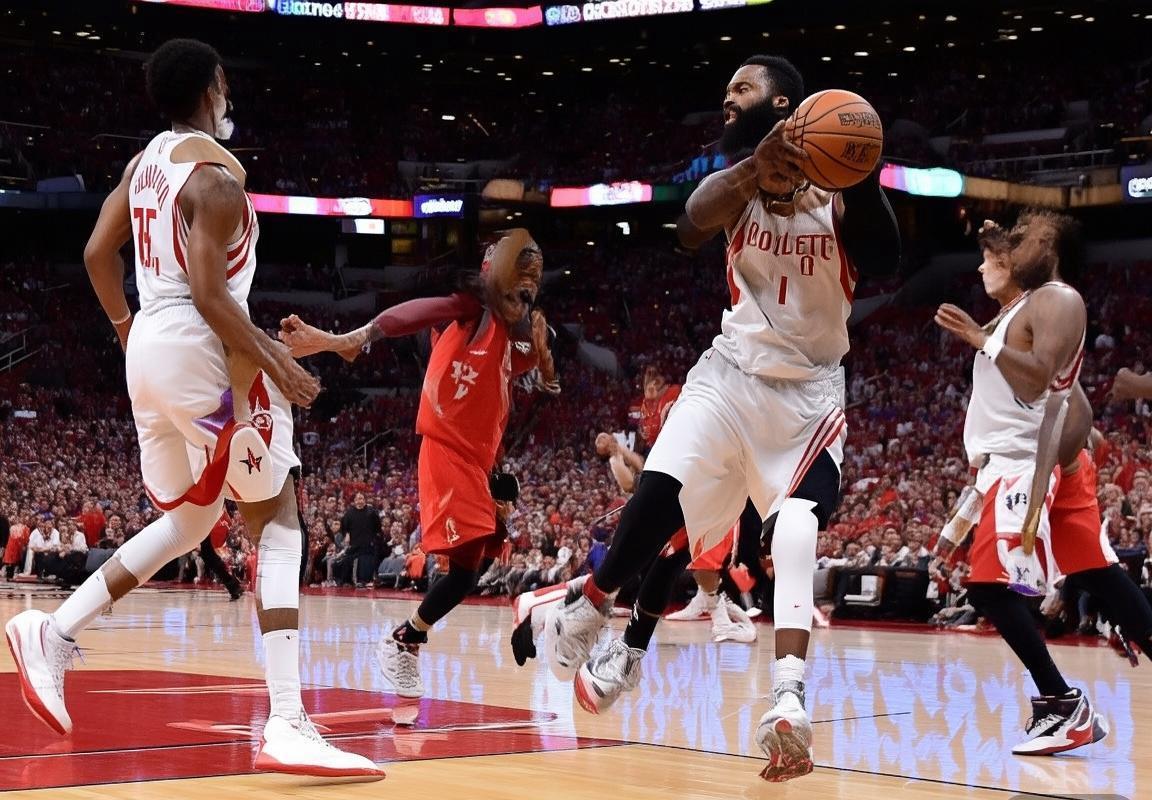 火箭108-104逆转鹈鹕：季后赛关键战精彩纷呈(图4)